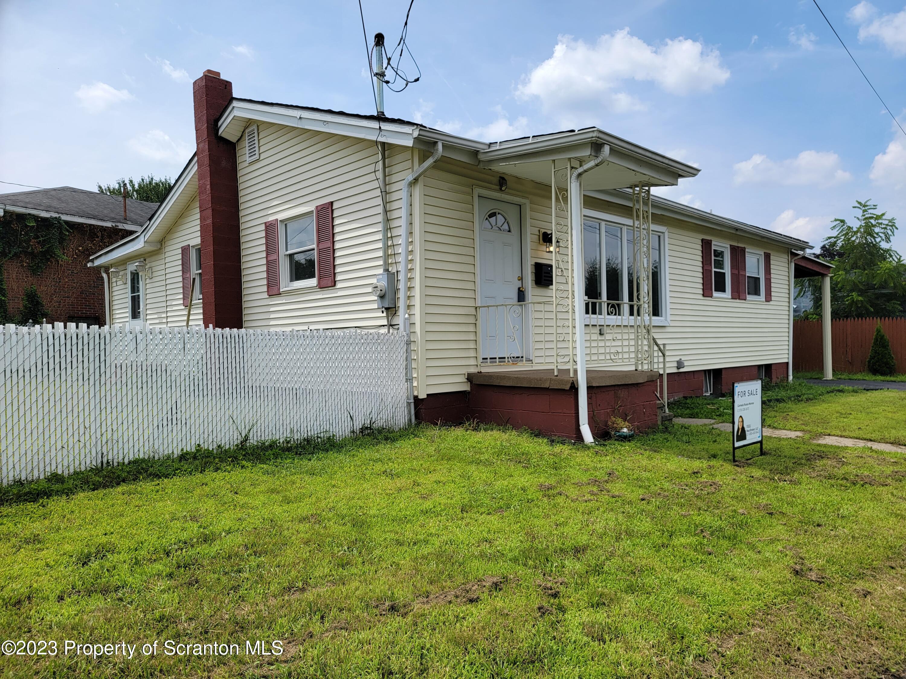 122 Montgomery Street Moosic, PA 18507 - Photo 1 of 17 Gallery Image 1