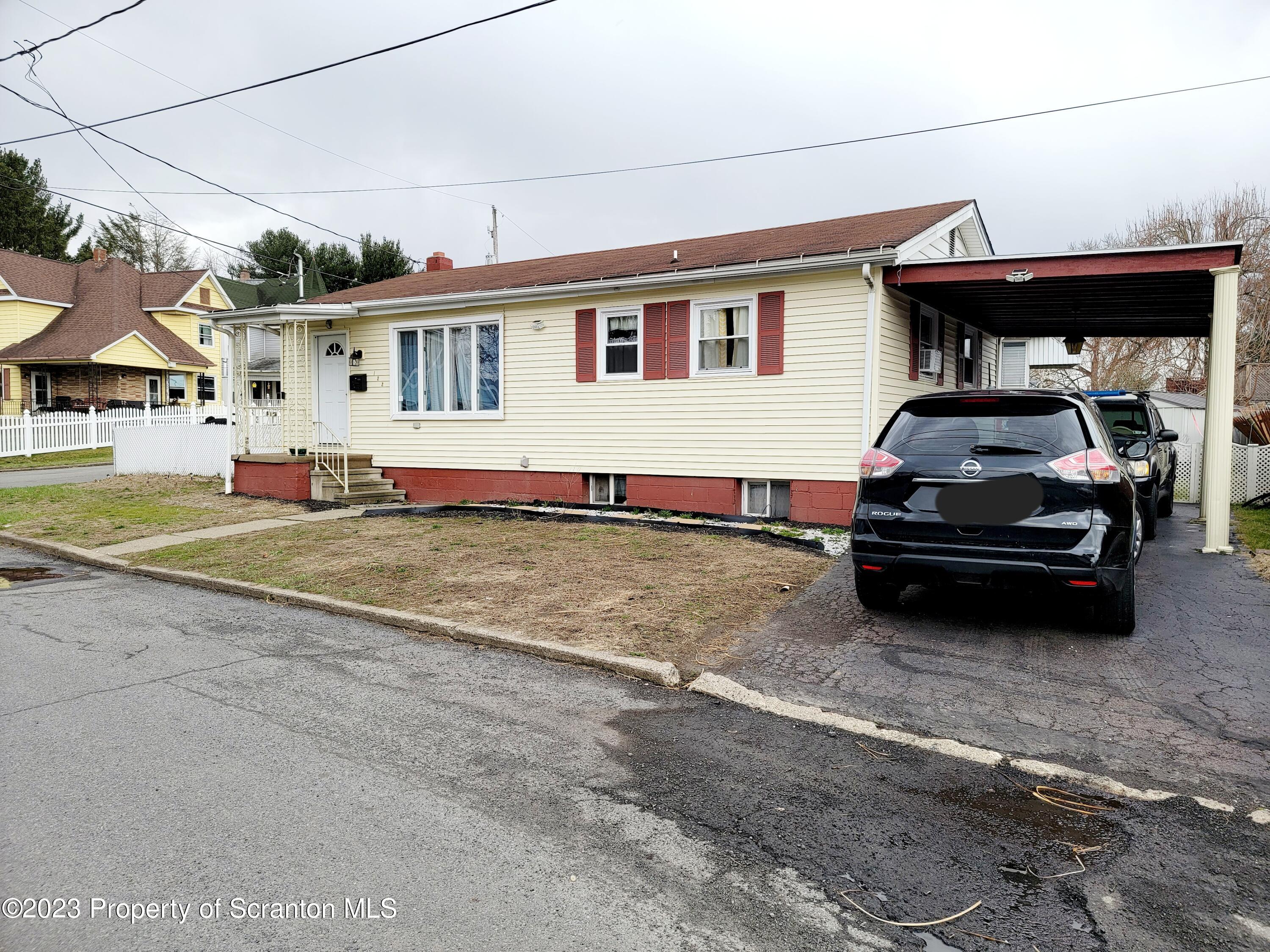 122 Montgomery Street Moosic, PA 18507 - Photo 2 of 17 Gallery Image 2