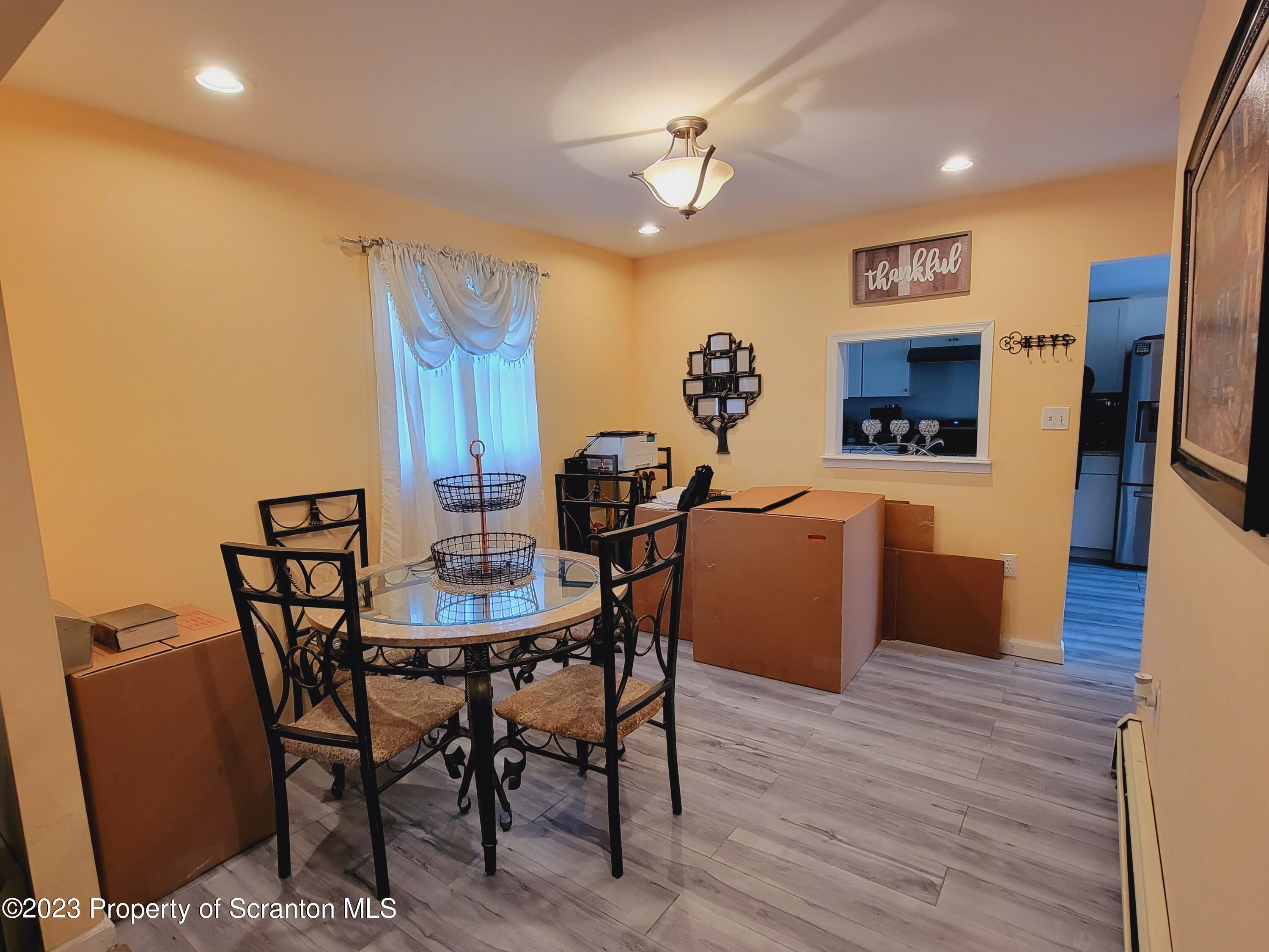 122 Montgomery Street Moosic, PA 18507 - Photo 6 of 17 Gallery Image 6