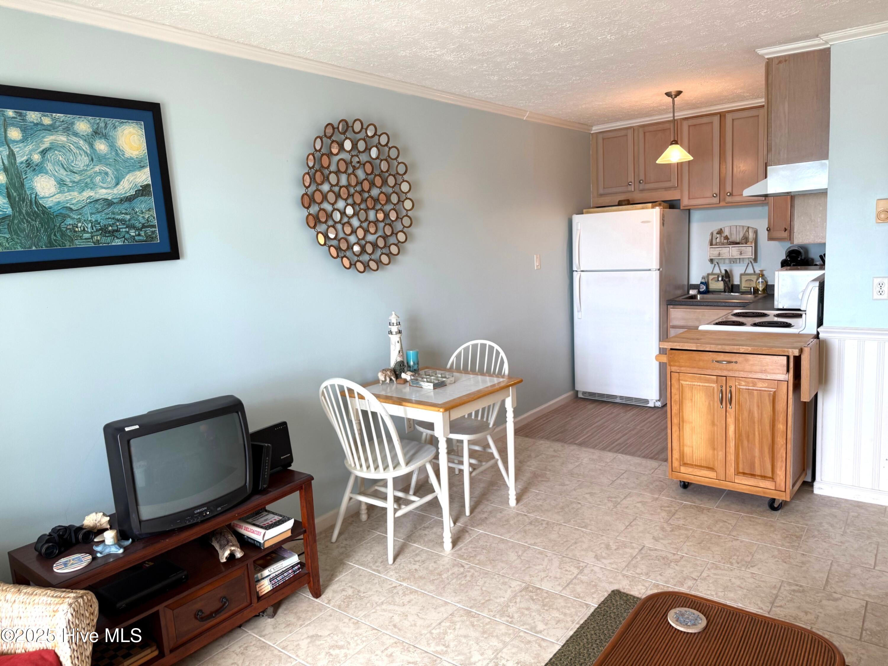 2210 New River Inlet Road, Unit 357 North Topsail Beach, NC 28460 - Photo 10 of 25 Kitchen