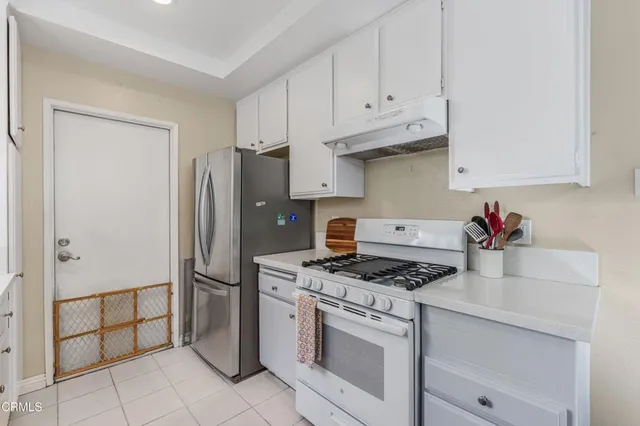 $585,000 | 416 Harbor Lights Lane, Port Hueneme, CA 93041