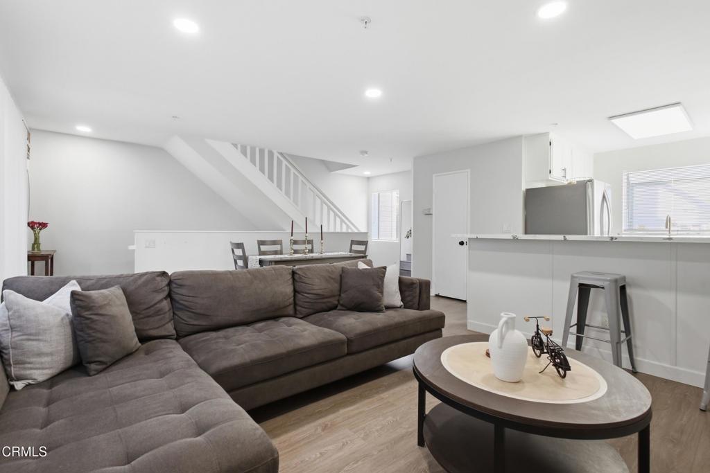 819 South B Street Oxnard, CA 93030 - Photo 2 of 14