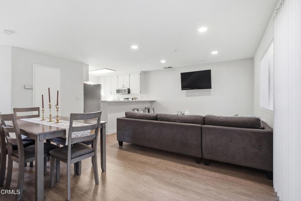 819 South B Street Oxnard, CA 93030 - Photo 3 of 14