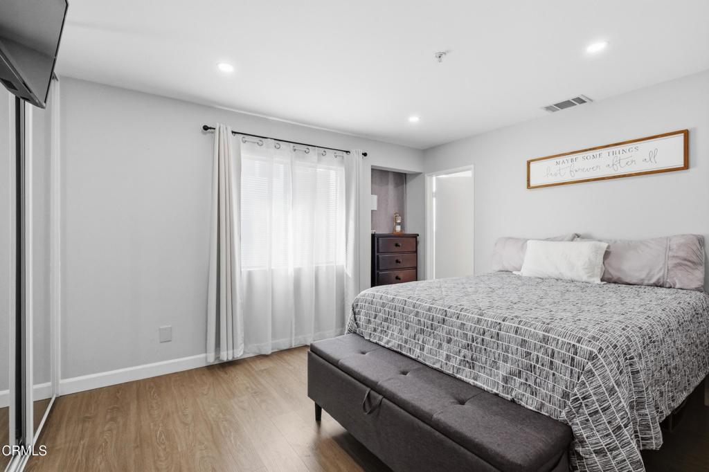 819 South B Street Oxnard, CA 93030 - Photo 6 of 14