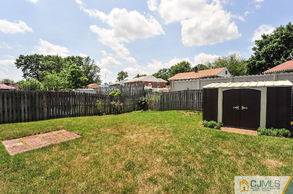 20 Roger Road Edison, NJ 08817 - Photo 25 of 25 front view of a house with a yard