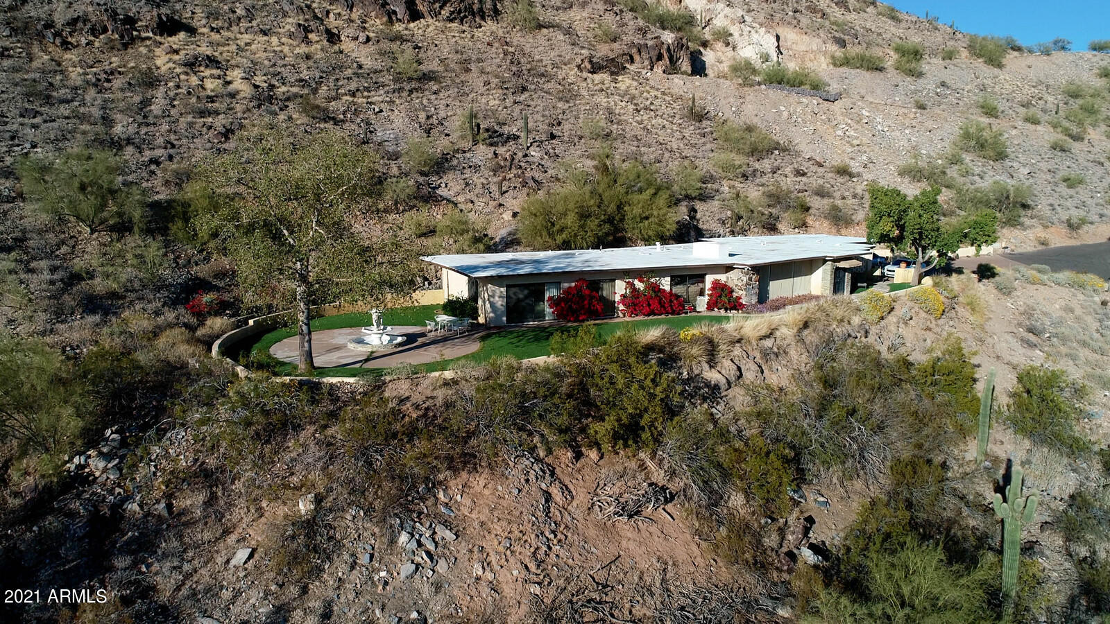 7040 North Invergordon Road Paradise Valley, AZ 85253 - Photo 10 of 31 10