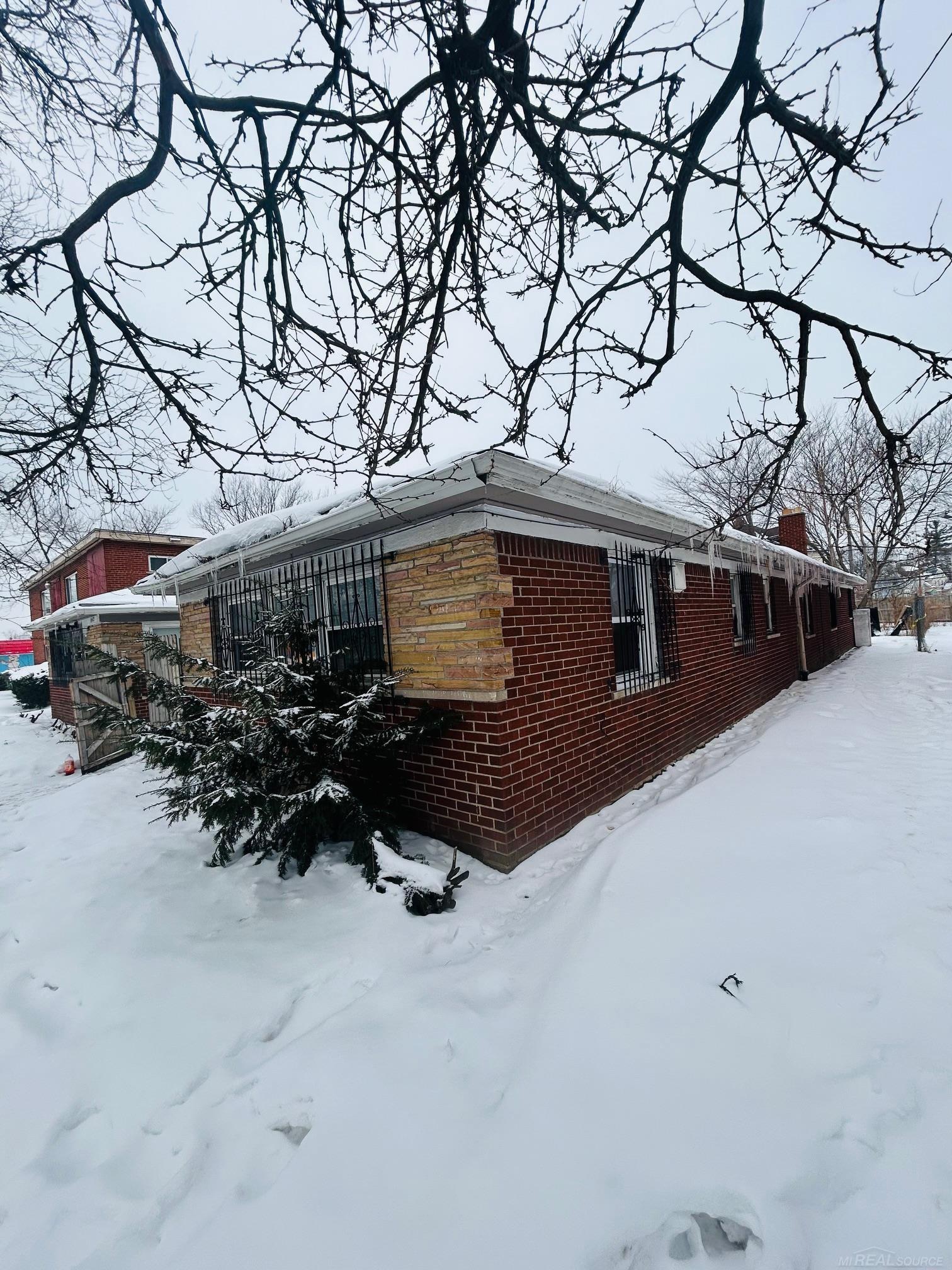 13521 East McNichols Road Detroit, MI 48205 - Photo 2 of 10
