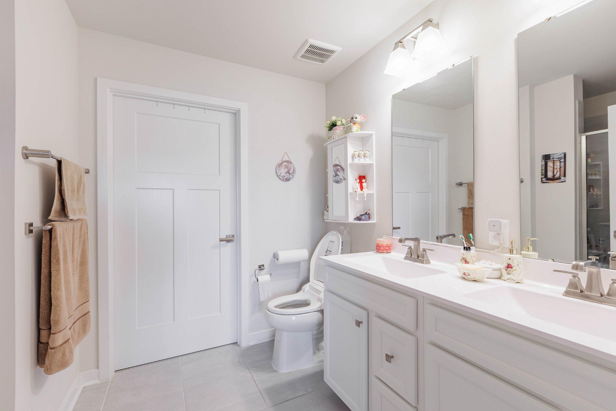 360 Shortleaf Circle Frederick, MD 21702 - Photo 15 of 49 Master bath.