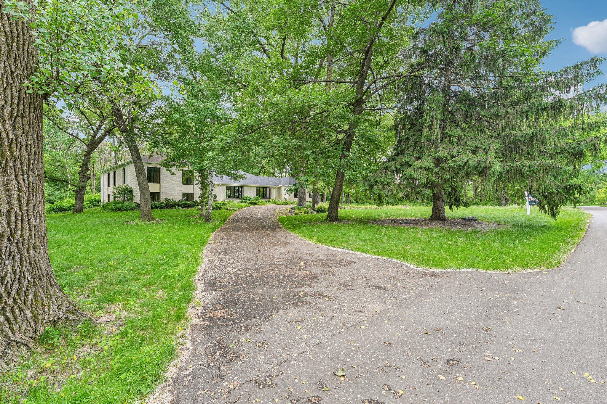 23 Evergreen Road North Oaks, MN 55127 - Photo 4 of 79