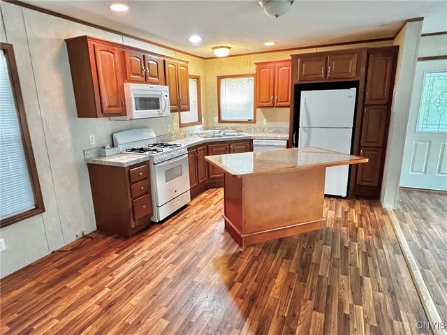 $130,000 | 150 South Shore Road, Macomb, NY 13642