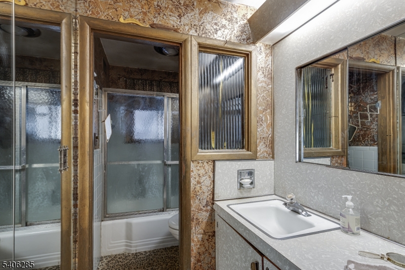 108 North Glenwood Road Fanwood, NJ 07023 - Photo 15 of 19