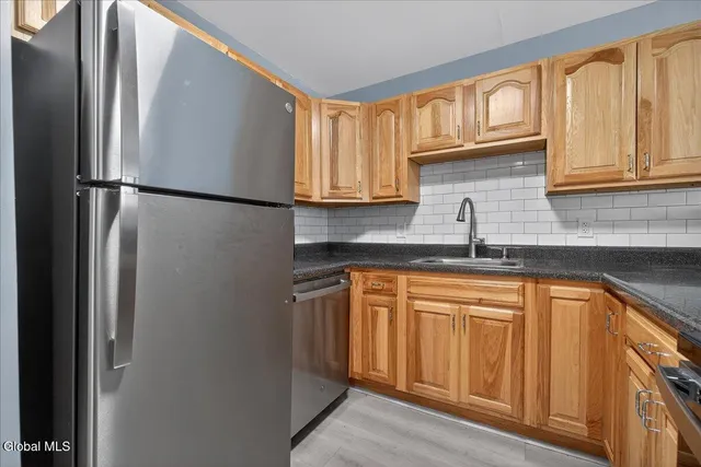 $125,000 | 129 Green Street, Unit 1, Albany, NY 12202