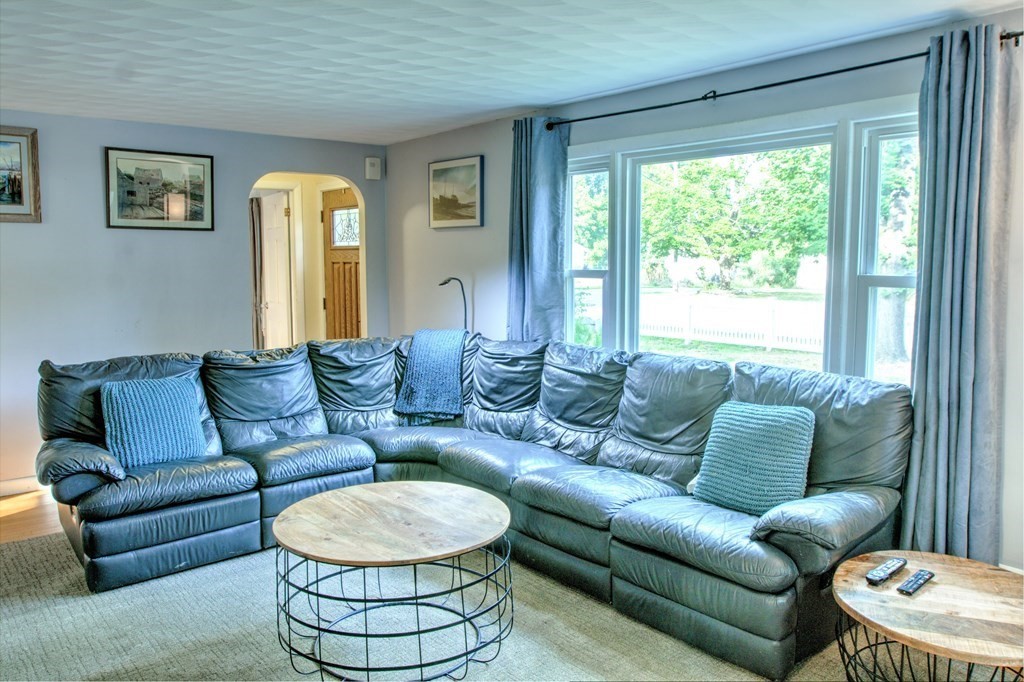 82 Dalton Road Chelmsford, MA 01824 - Photo 21 of 40 Gallery Image 21