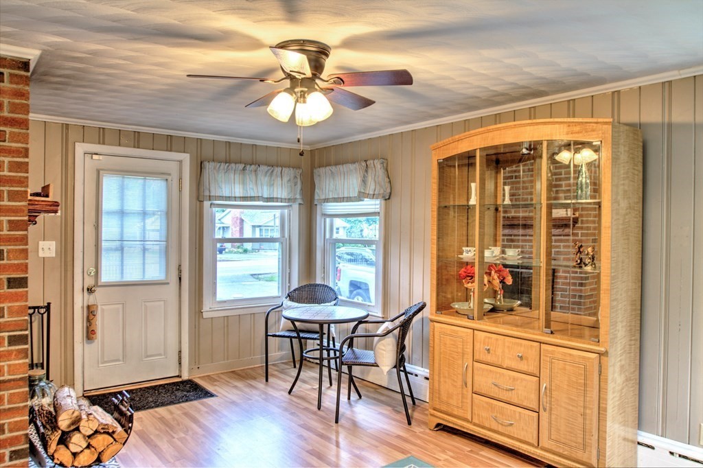 82 Dalton Road Chelmsford, MA 01824 - Photo 3 of 40 Gallery Image 3