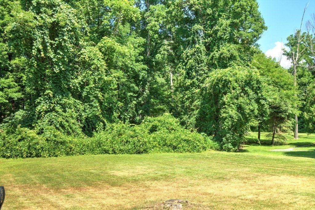 82 Dalton Road Chelmsford, MA 01824 - Photo 39 of 40 Gallery Image 39