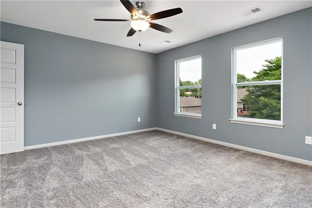 $392,000 | 11222 North Oak Trafficway, Kansas City, MO 64155