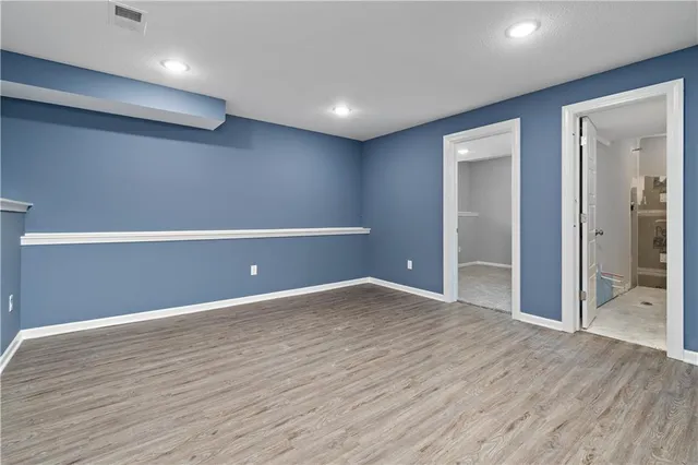 $392,000 | 11222 North Oak Trafficway, Kansas City, MO 64155