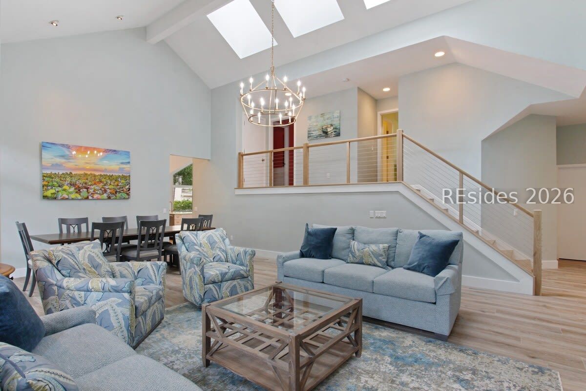 5 Bald Eagle Road Hilton Head Island, SC 29928 - Photo 3 of 34 Open living & dining area w vaulted ceilings.
