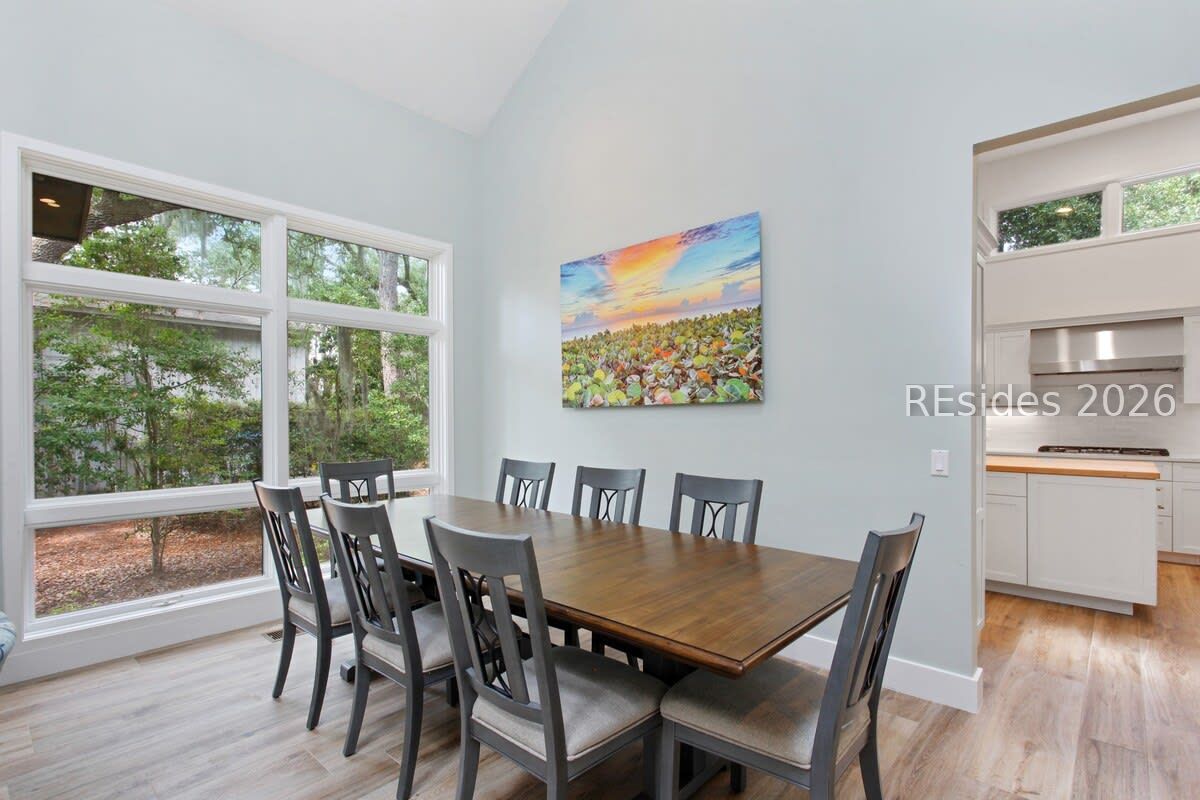 5 Bald Eagle Road Hilton Head Island, SC 29928 - Photo 8 of 34 Dining area