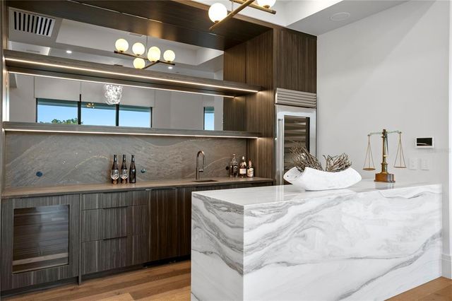 $9,800,000 | 1075 31st Terrace Northeast, St. Petersburg, FL 33704