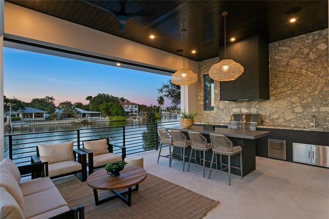 $9,800,000 | 1075 31st Terrace Northeast, St. Petersburg, FL 33704