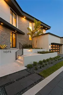 a view of a back yard of the house