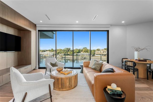 $9,800,000 | 1075 31st Terrace Northeast, St. Petersburg, FL 33704