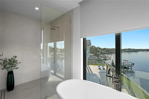 $9,800,000 | 1075 31st Terrace Northeast, St. Petersburg, FL 33704