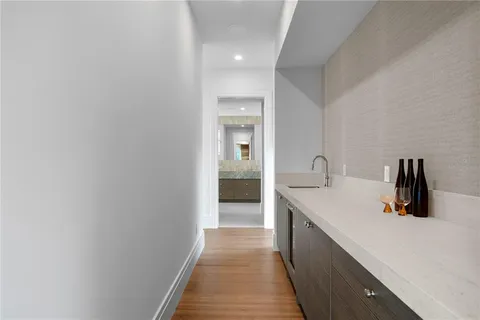 $9,800,000 | 1075 31st Terrace Northeast, St. Petersburg, FL 33704