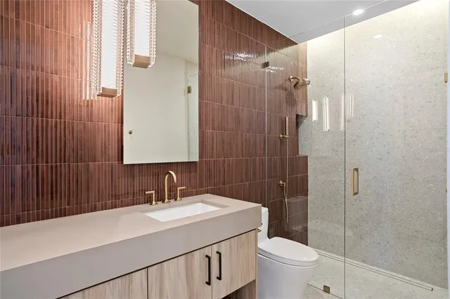 $9,800,000 | 1075 31st Terrace Northeast, St. Petersburg, FL 33704