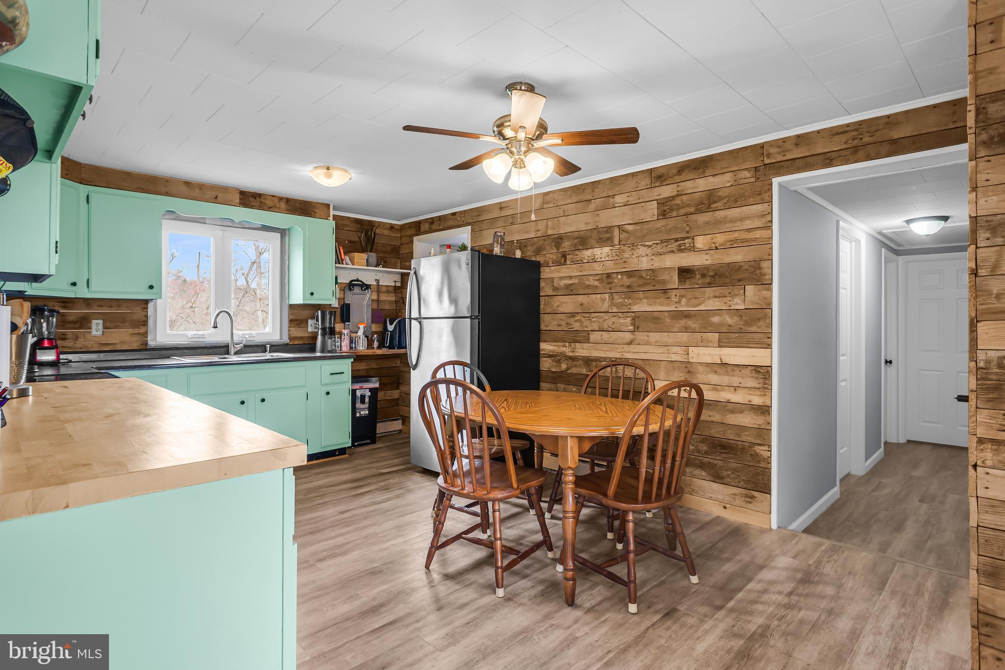 355 Reinholds Road Denver, PA 17517 - Photo 11 of 31 Kitchen