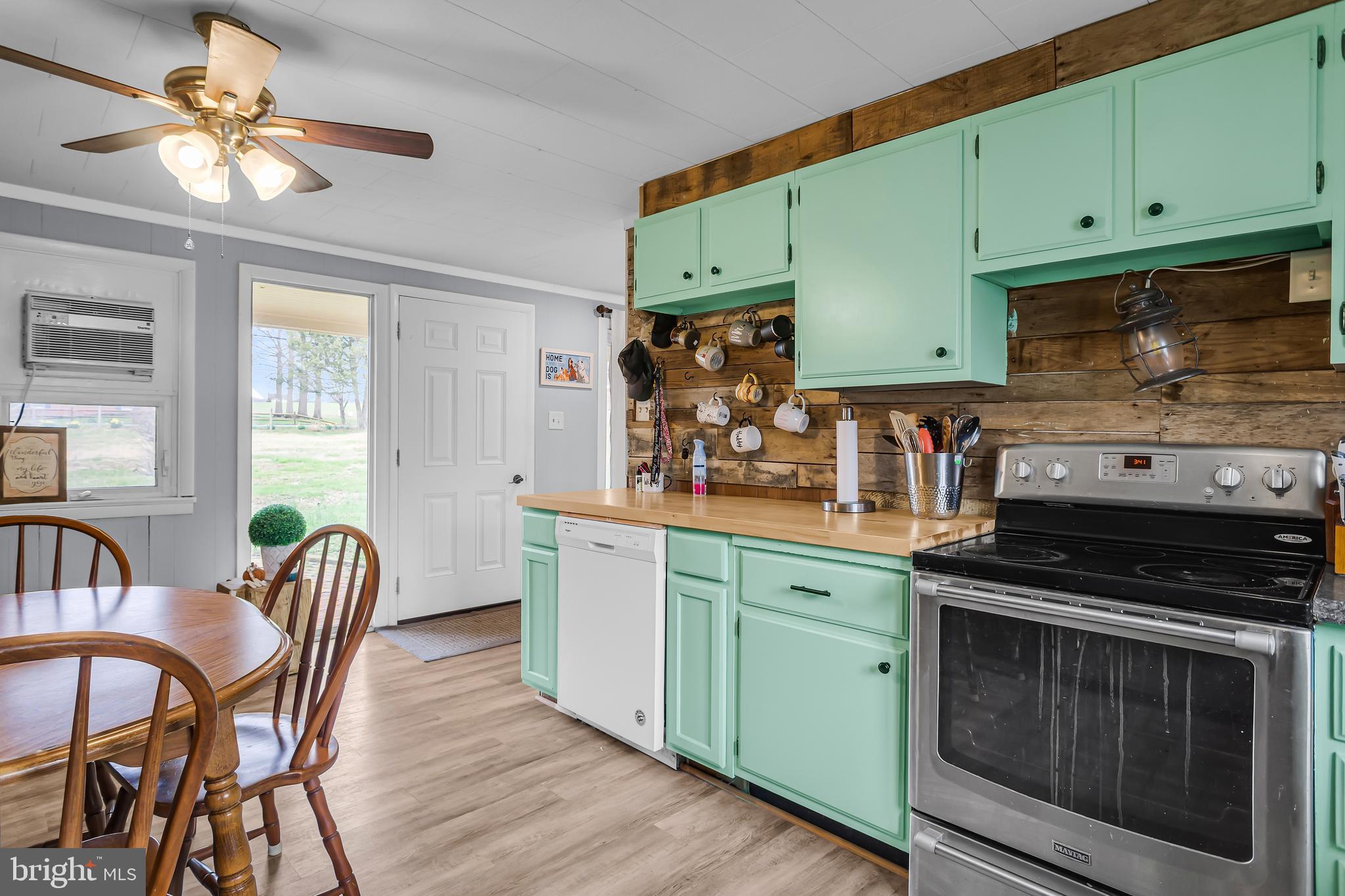 355 Reinholds Road Denver, PA 17517 - Photo 13 of 31 Kitchen