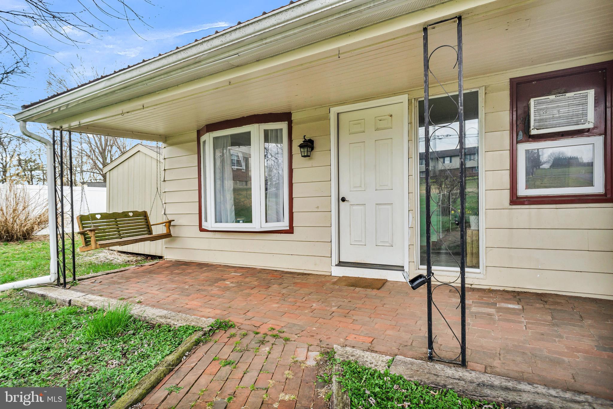 355 Reinholds Road Denver, PA 17517 - Photo 4 of 31