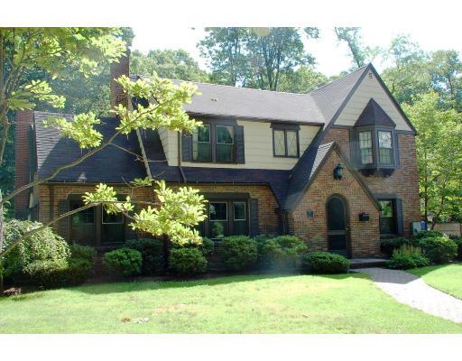 61 Dover Road Longmeadow, MA 01106 - Photo 3 of 30 Gallery Image 3