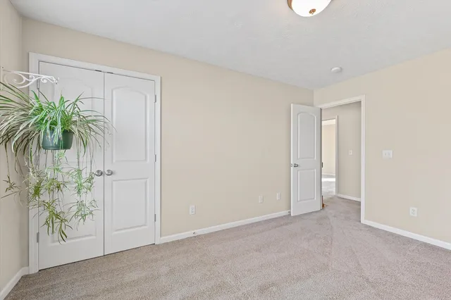 $325,000 | 3911 Wildflower Drive, Champaign, IL 61822