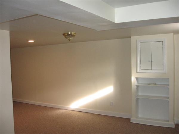 108 Feltham Road Springfield, MA 01118 - Photo 14 of 17 Gallery Image 14