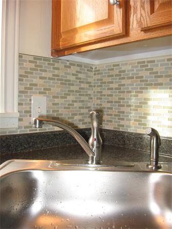 108 Feltham Road Springfield, MA 01118 - Photo 5 of 17 Gallery Image 5