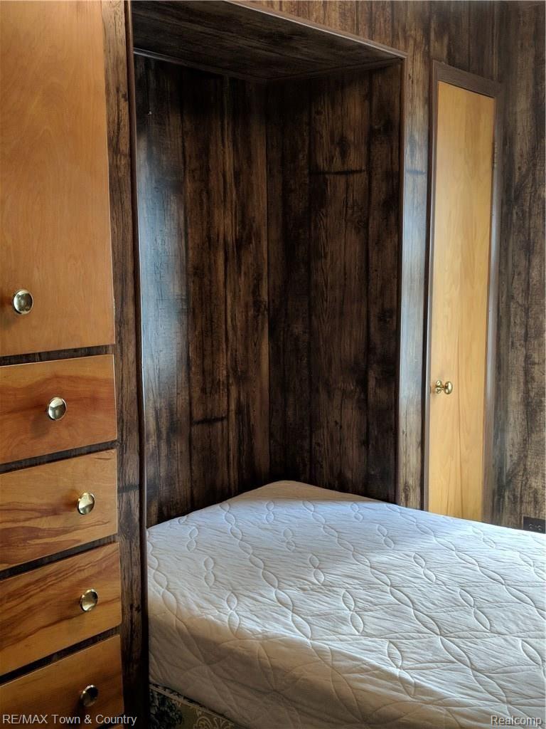 11476 North Jennings Road Clio, MI 48420 - Photo 26 of 36 00000IMG_00000_BURST20180621104830914_COVER.jpg