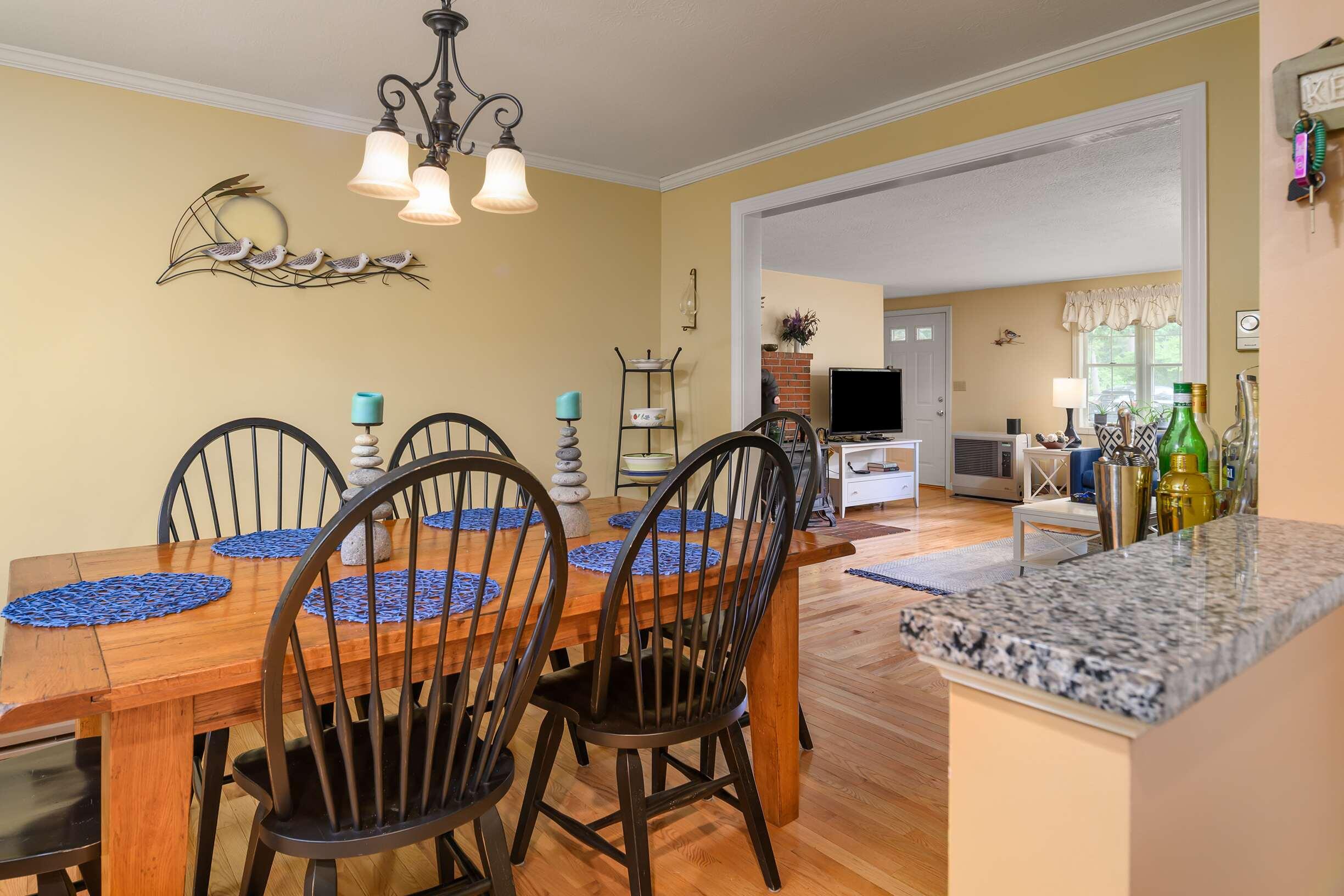 1 Ocean Meadows, Unit 35 Ogunquit, ME 03907 - Photo 9 of 25 Dining Room