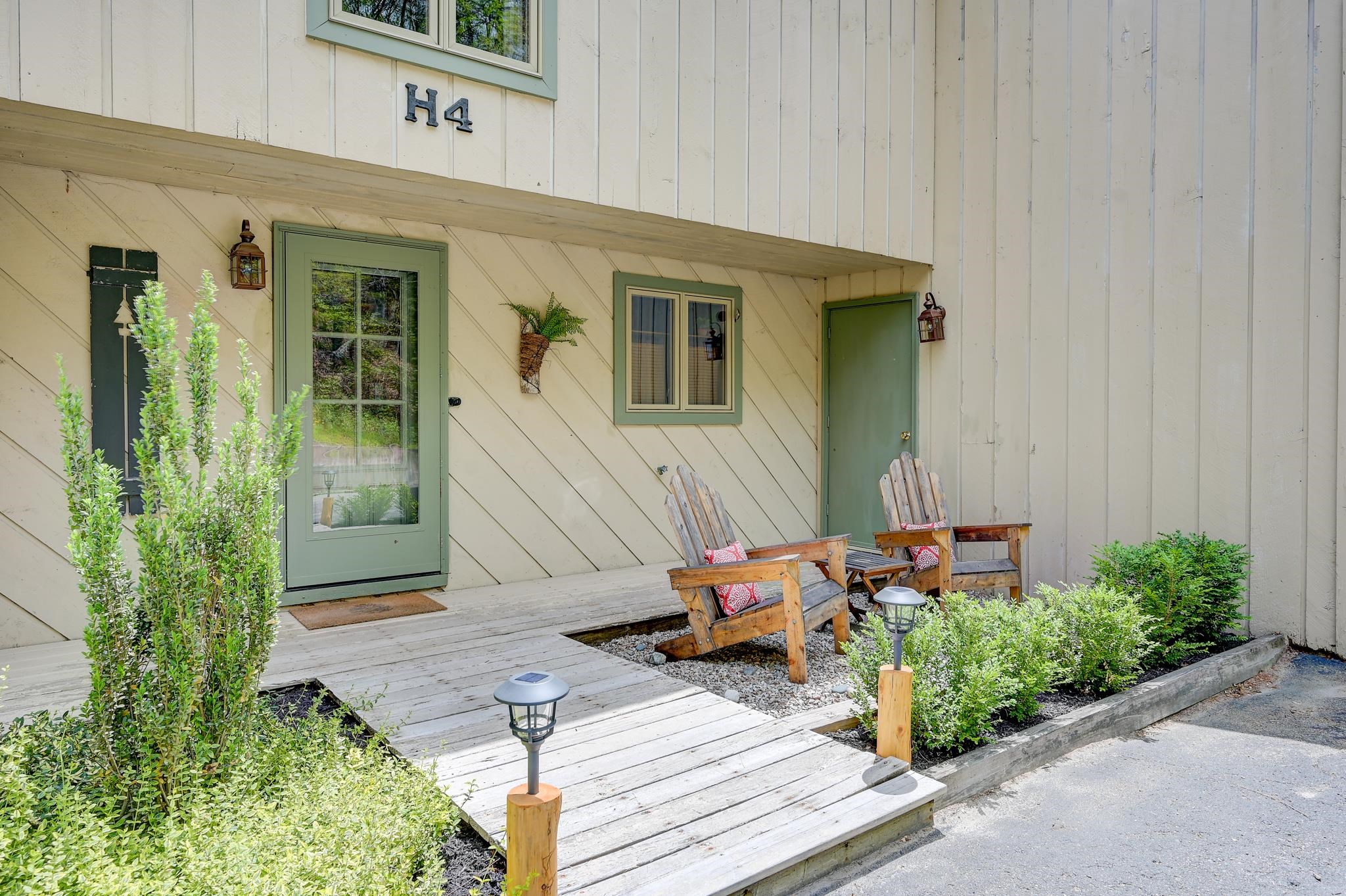 106 Vista View Road, Unit H4 Conway, NH 03860 - Photo 3 of 39 Gallery Image 3