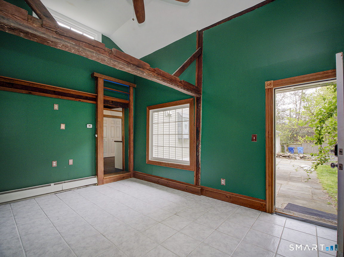 388 Amity Road Woodbridge, CT 06525 - Photo 16 of 39