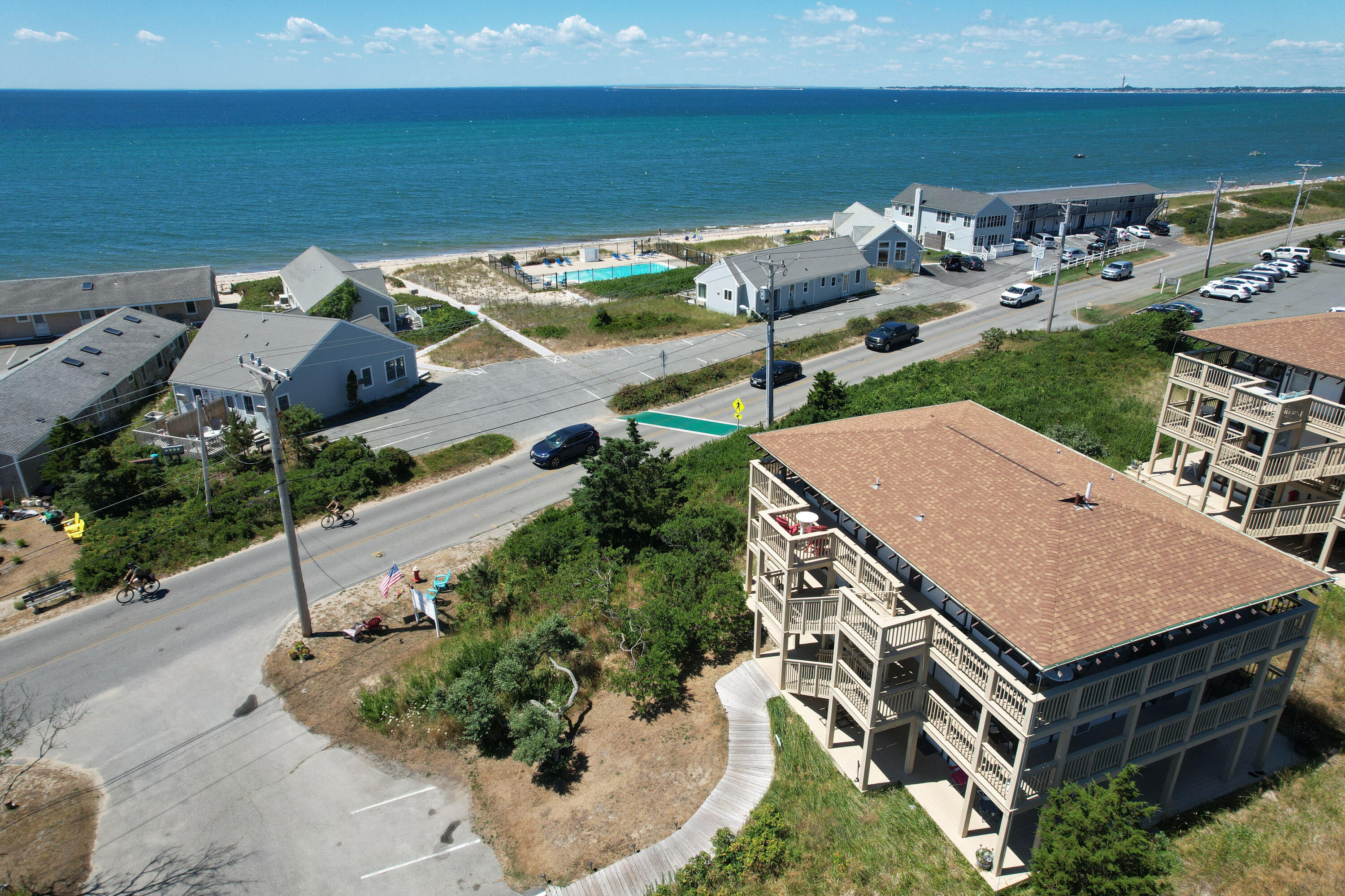 169 Shore Road, Unit 1 Truro, MA 02666 - Photo 11 of 15 32CAC6BB-70E8-42E2-ABB2-DD12D6D5E2A6
