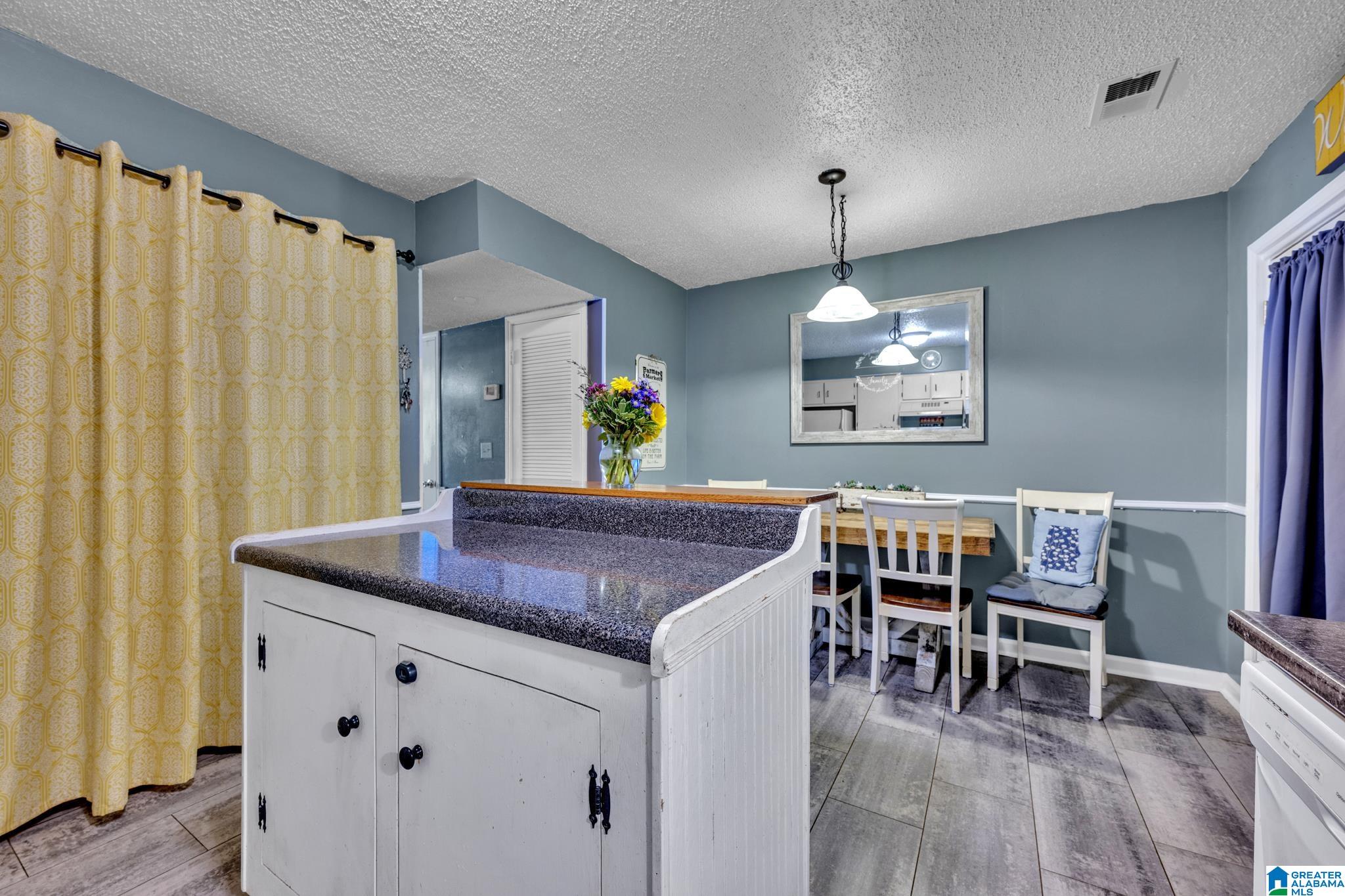 1566 Applegate Lane Alabaster, AL 35007 - Photo 6 of 20 Gallery Image 6