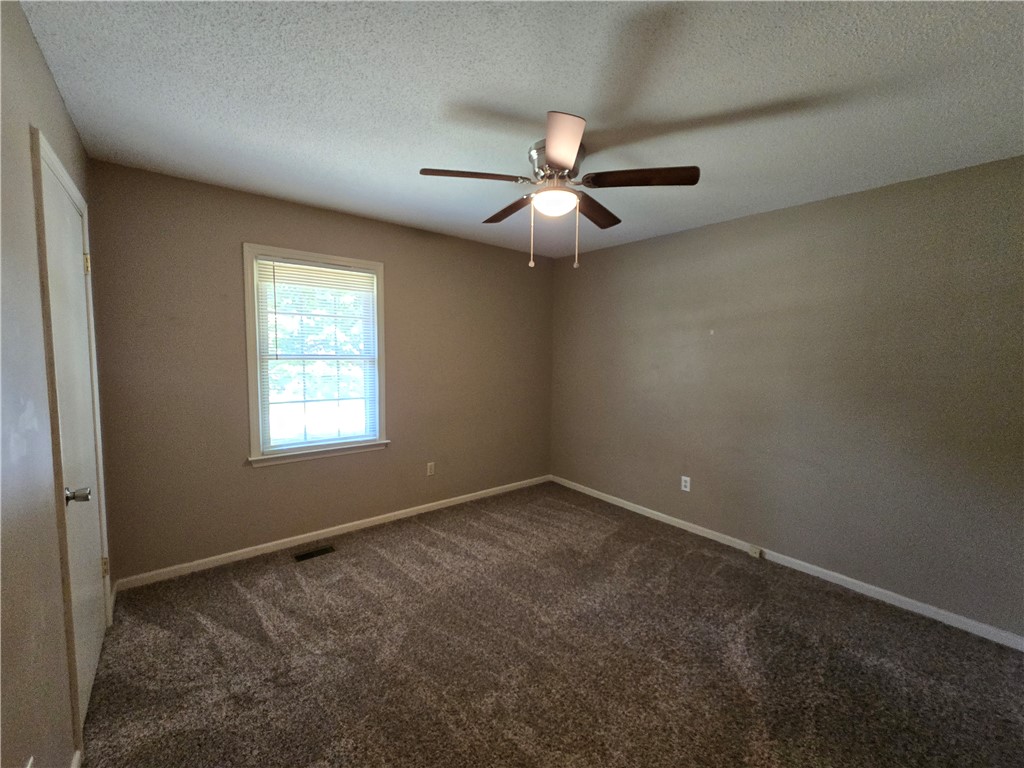 405 Keith Lane Seneca, SC 29678 - Photo 16 of 29 Gallery Image 16