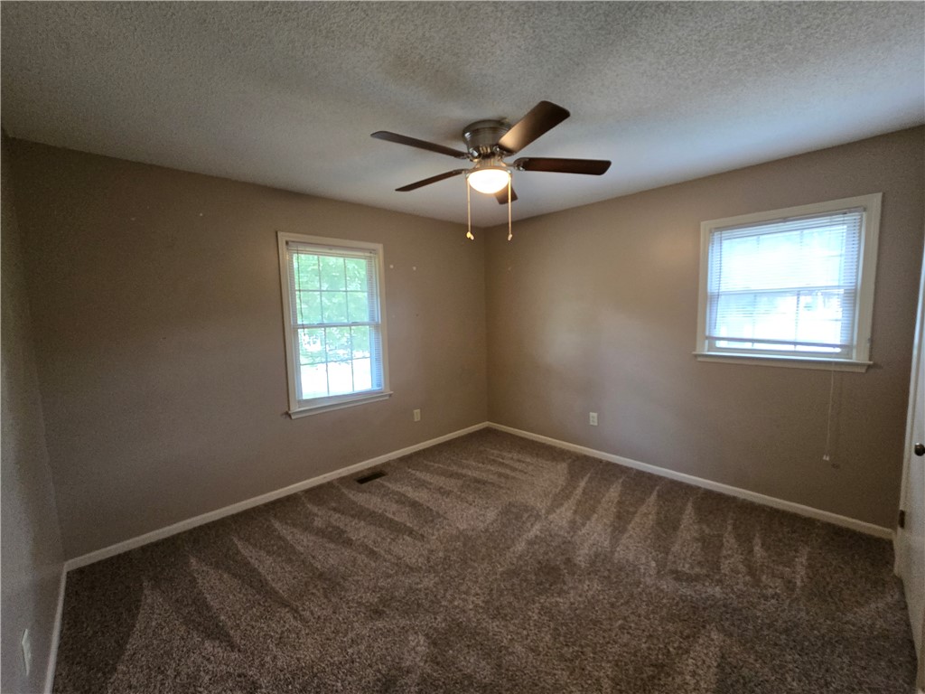 405 Keith Lane Seneca, SC 29678 - Photo 18 of 29 Gallery Image 18