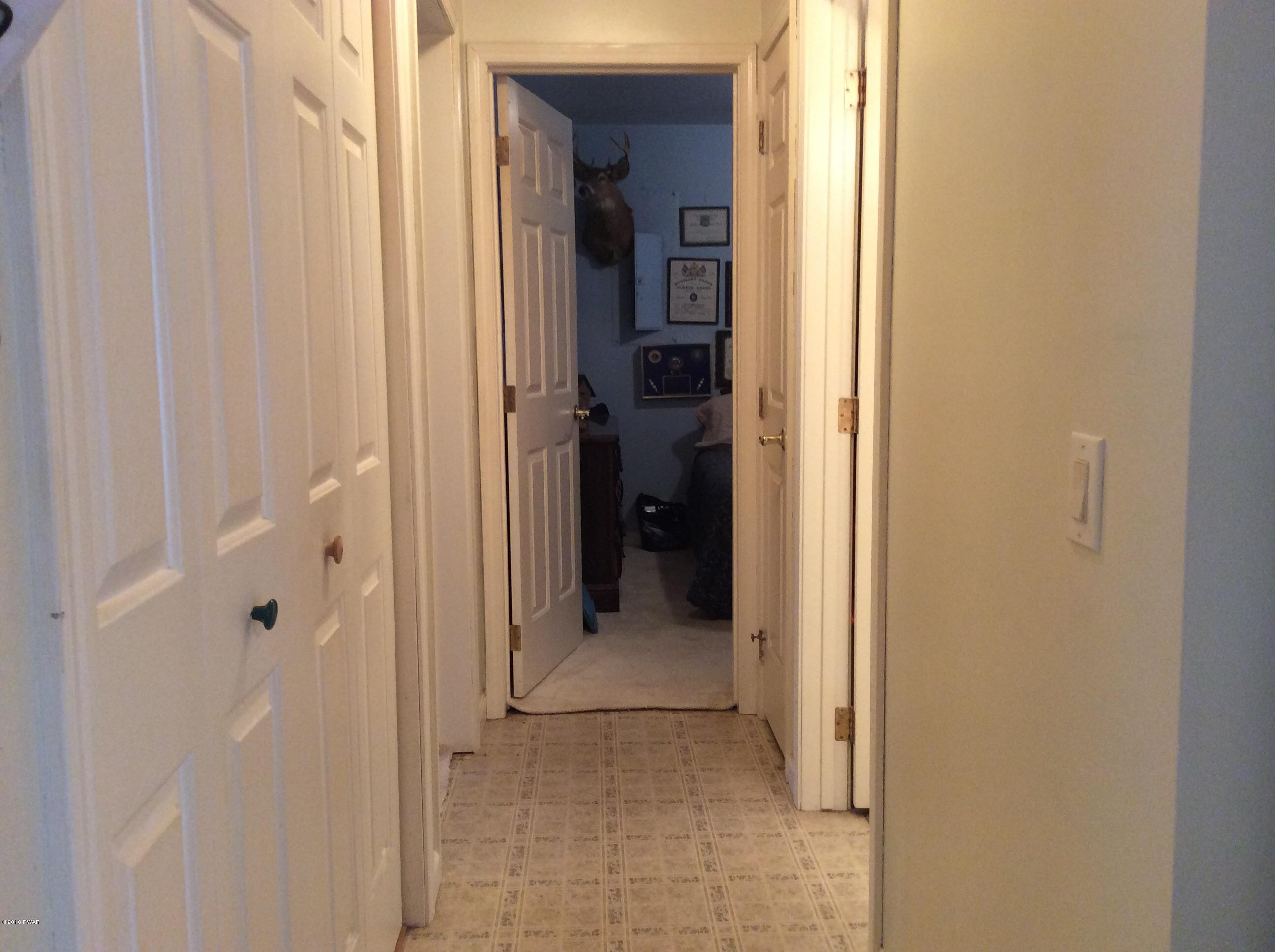502 9th Street Matamoras, PA 18336 - Photo 16 of 51