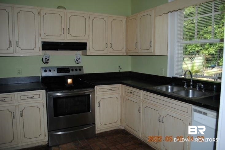 101 Lee Street Mobile, AL 36611 - Photo 11 of 19