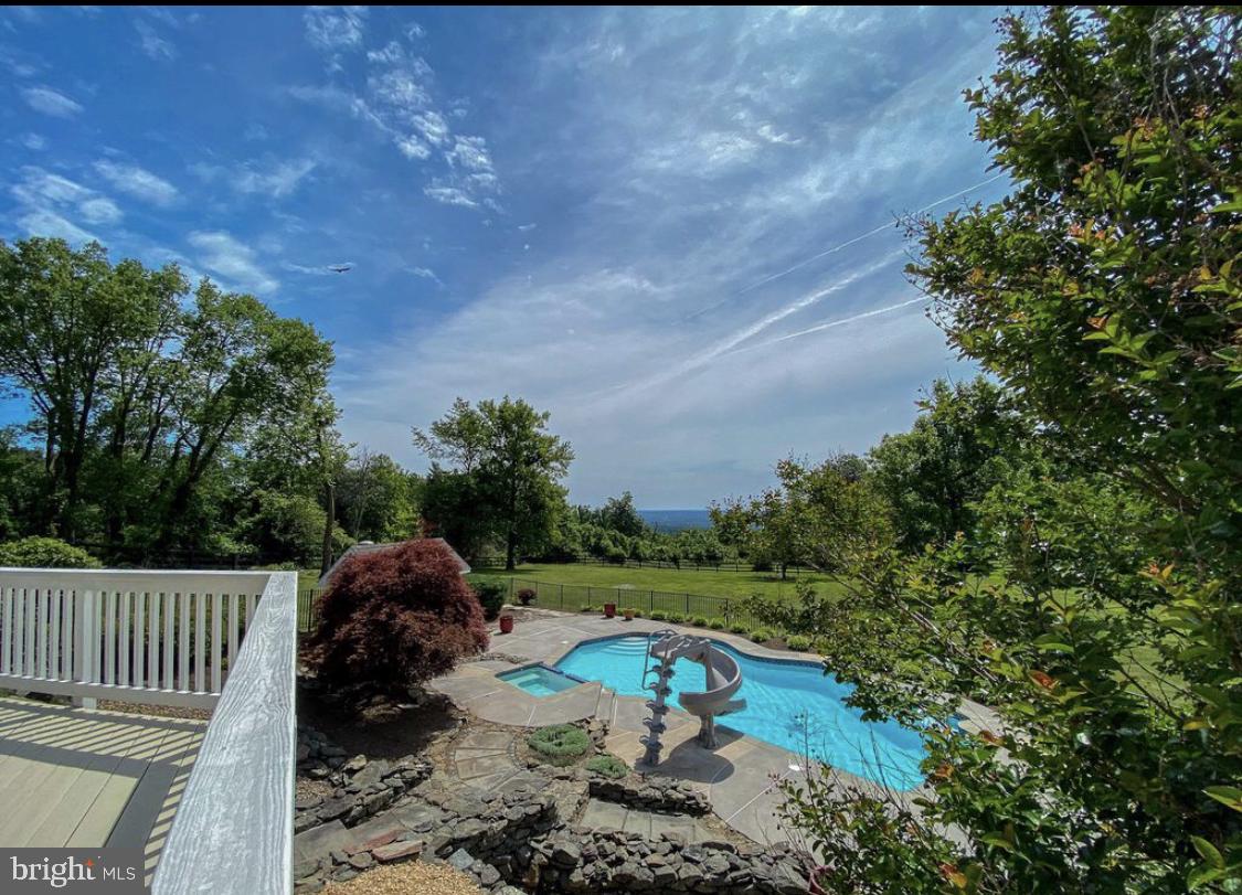 17244 Raven Rocks Road Bluemont, VA 20135 - Photo 3 of 59 Gallery Image 3