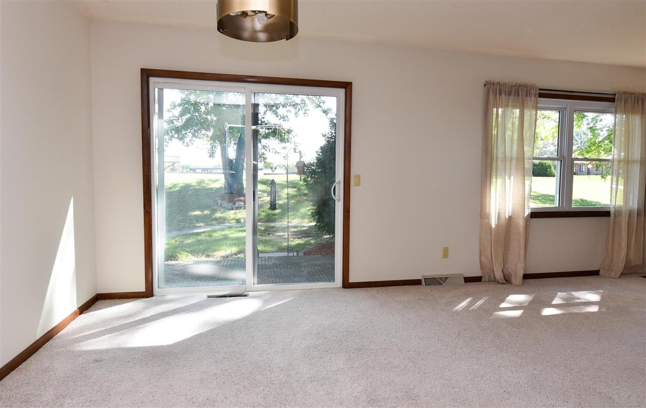 100 Valley Road Williamsburg, IA 52361 - Photo 12 of 29 Gallery Image 12