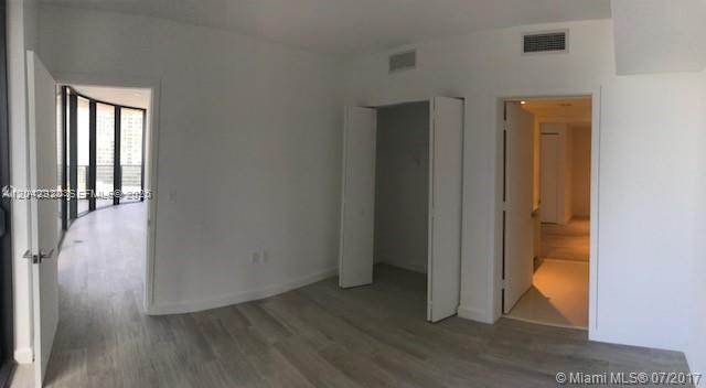 55 Southwest 9th Street, Unit 2103 Miami, FL 33130 - Photo 13 of 30